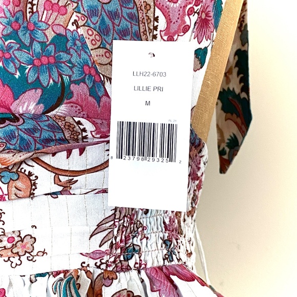 Love The Label Lillie White Print Tiered Open-Back Dress US8 NWT - Picture 12 of 12
